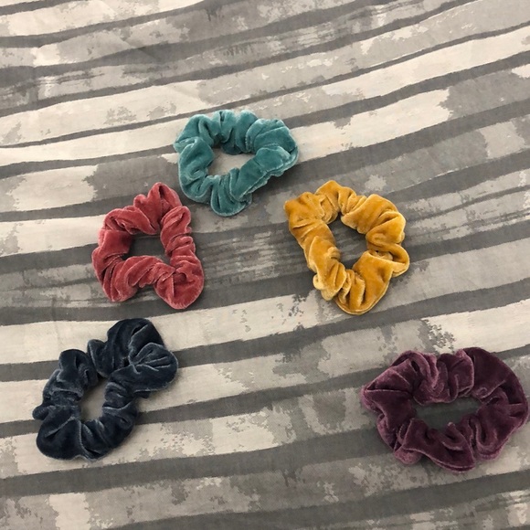 scrunchie set - Picture 7 of 7